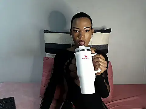 Snapshot of Riaanxxx chatting on 02-26-26, 11:59 Riaanxxx online show from 02-26-26, 11:59