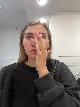 Snapshot of MonicaWestt chatting on 02-10-26, 07:12 MonicaWestt online show from 02-10-26, 07:12