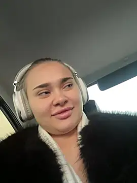 Snapshot of MonicaWestt chatting on 02-20-26, 06:10 MonicaWestt online show from 02-20-26, 06:10