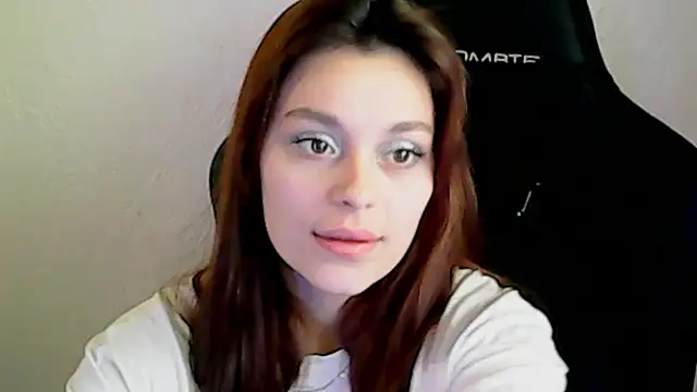 Snapshot of Eva_Avea chatting on 02-02-26, 08:24 Eva Avea online show from 02-02-26, 08:24
