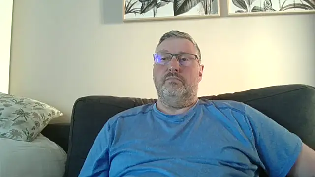 doudou310 online show from 03-18-26, 05:05