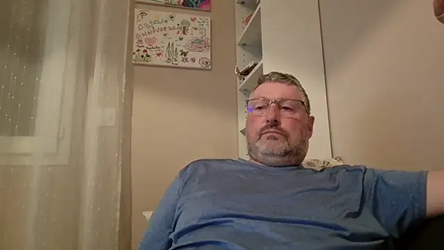 doudou310 online show from 03-24-26, 04:17