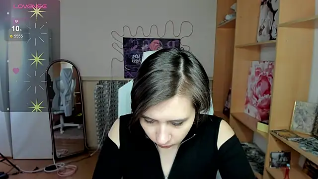 Scarlet Sirenn online show from 02-26-26, 07:51