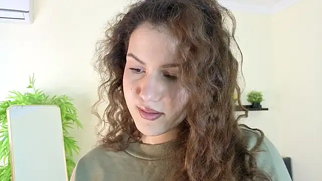 Lili Torin online show from 02-13-26, 01:29