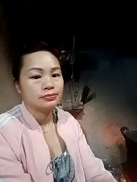 Snapshot of l_kiss chatting on 02-21-26, 11:06 l kiss online show from 02-21-26, 11:06