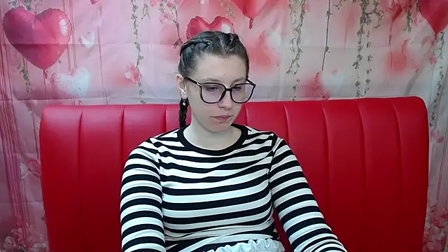 LilianaShine online show from 04-28-26, 05:12