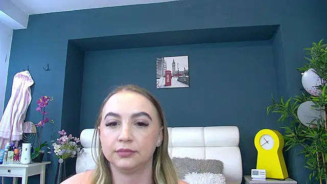 Angel-Kisss online show from 04-11-26, 04:06