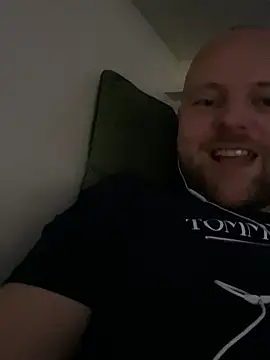 Snapshot of TBM590 chatting on 04-22-26, 10:17 TBM590 online show from 04-22-26, 10:17