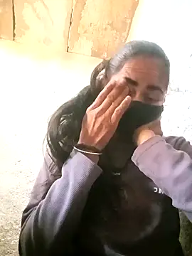 Sunali Bendre online show from 03-21-26, 02:27