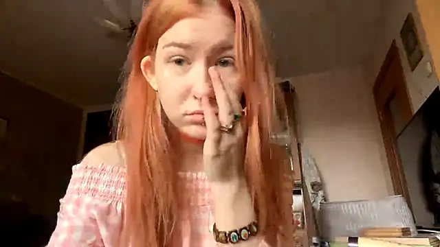 Snapshot of LaureenVielma chatting on 02-14-26, 07:05 LaureenVielma online show from 02-14-26, 07:05