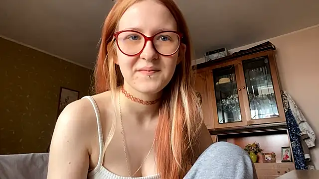 Snapshot of LaureenVielma chatting on 02-27-26, 07:19 LaureenVielma online show from 02-27-26, 07:19