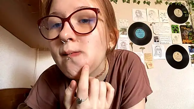 LaureenVielma online show from 04-18-26, 08:29