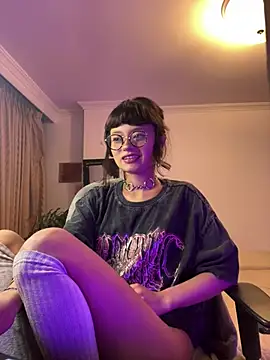 Miamhua-Cat- online show from 02-12-26, 06:30