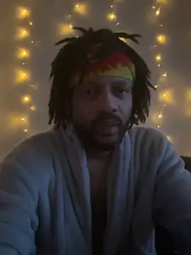 Snapshot of magic_man1085 chatting on 02-06-26, 05:38 magic man1085 online show from 02-06-26, 05:38