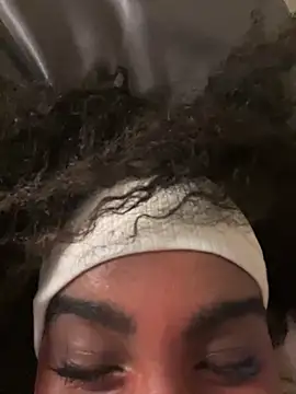 Snapshot of carcarby chatting on 02-13-26, 05:25 carcarby online show from 02-13-26, 05:25