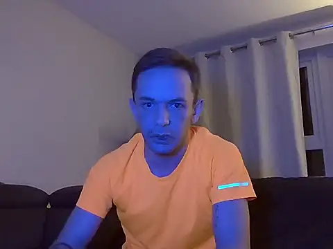 Snapshot of verscub6969 chatting on 02-01-26, 07:23 verscub6969 online show from 02-01-26, 07:23