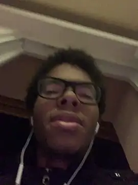 Snapshot of ELPikaPreta chatting on 02-18-26, 11:55 ELPikaPreta online show from 02-18-26, 11:55