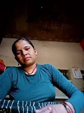Snapshot of Pooja_sahu chatting on 05-03-26, 04:18 Pooja sahu online show from 05-03-26, 04:18