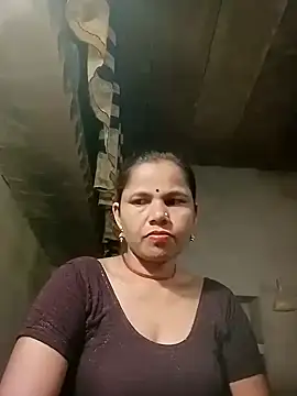 Snapshot of Pooja_sahu chatting on 05-08-26, 04:45 Pooja sahu online show from 05-08-26, 04:45
