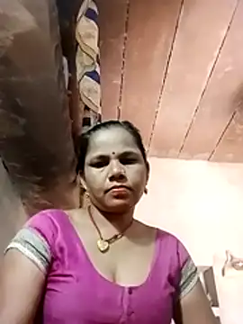 Snapshot of Pooja_sahu chatting on 05-16-26, 06:21 Pooja sahu online show from 05-16-26, 06:21