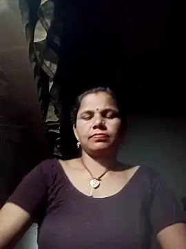 Snapshot of Pooja_sahu chatting on 05-19-26, 06:47 Pooja sahu online show from 05-19-26, 06:47