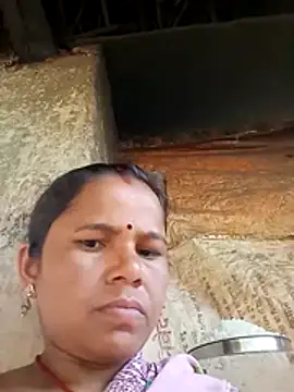Snapshot of Pooja_sahu chatting on 05-24-26, 01:21 Pooja sahu online show from 05-24-26, 01:21