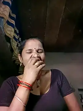 Snapshot of Pooja_sahu chatting on 05-29-26, 05:05 Pooja sahu online show from 05-29-26, 05:05