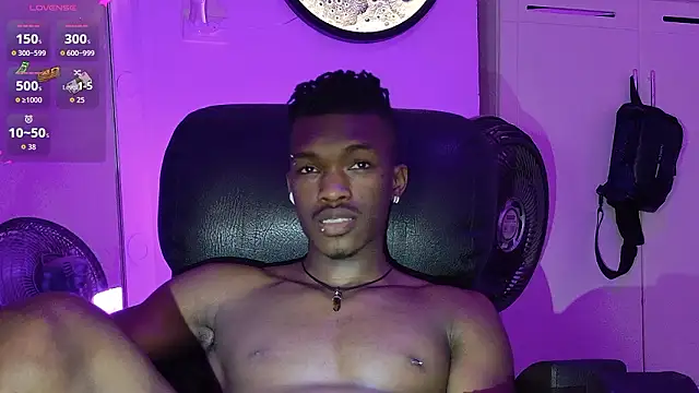 Snapshot of ReyKen- chatting on 02-19-26, 12:50 ReyKen- online show from 02-19-26, 12:50