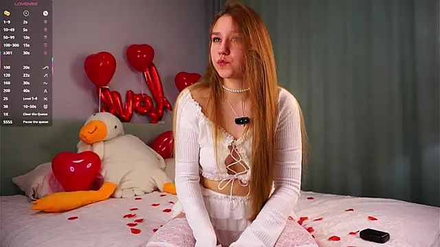 Snapshot of ShantellAngulo chatting on 02-13-26, 01:45 ShantellAngulo online show from 02-13-26, 01:45