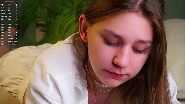 Snapshot of ShantellAngulo chatting on 02-17-26, 01:24 ShantellAngulo online show from 02-17-26, 01:24