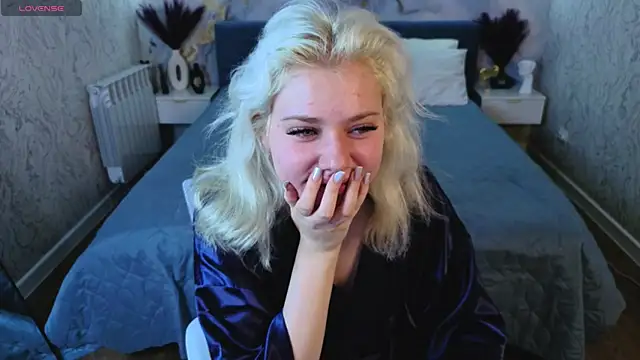 Snapshot of Kate_Krose chatting on 03-03-26, 01:01 Kate Krose online show from 03-03-26, 01:01