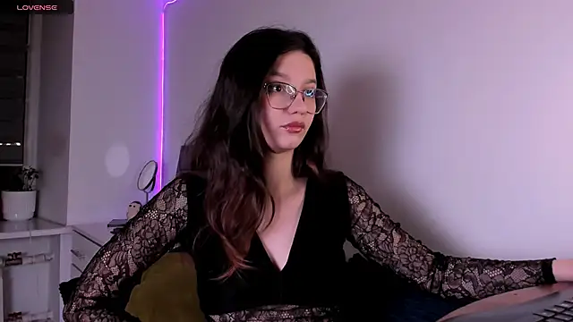 Snapshot of miabellee_ chatting on 02-04-26, 11:09 miabellee online show from 02-04-26, 11:09