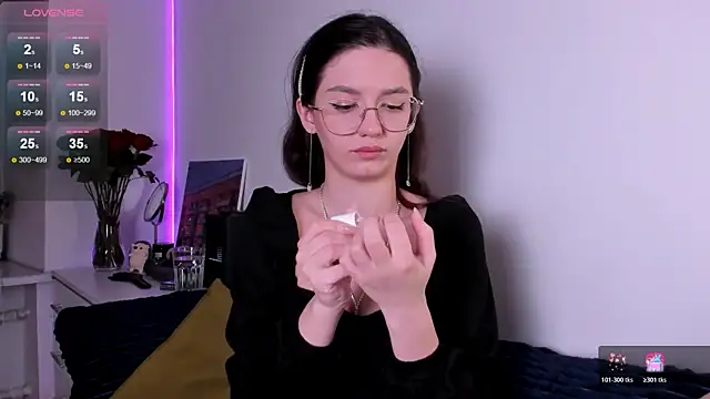 Snapshot of miabellee_ chatting on 02-16-26, 07:32 miabellee online show from 02-16-26, 07:32