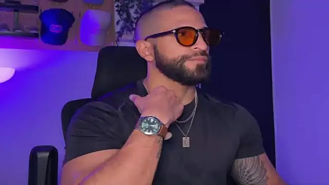 SamDornan51 online show from 04-05-26, 01:03