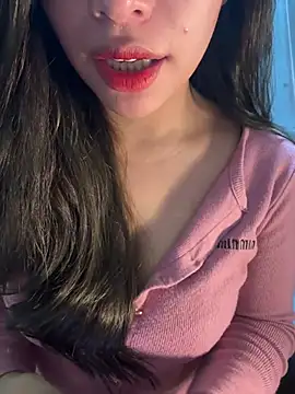 QuynhAnh 2k1 online show from 02-26-26, 08:46