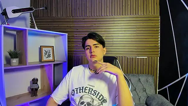 Snapshot of noahWolff_ chatting on 02-26-26, 05:39 noahWolff online show from 02-26-26, 05:39