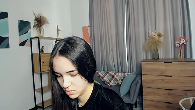 Snapshot of AvantgardAlone chatting on 02-10-26, 07:23 AvantgardAlone online show from 02-10-26, 07:23