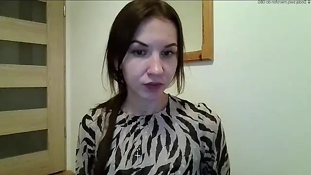 Snapshot of JuliaLovely chatting on 05-10-26, 06:35 JuliaLovely online show from 05-10-26, 06:35
