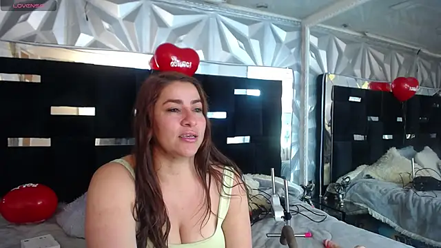 Snapshot of Alison-mar chatting on 02-23-26, 07:55 Alison-mar online show from 02-23-26, 07:55