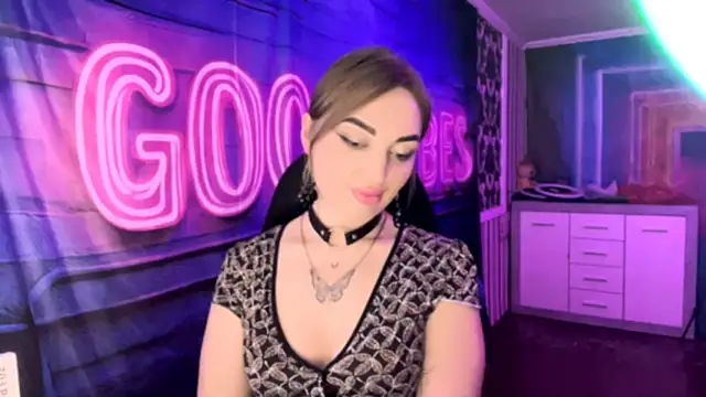 Snapshot of Vellora_ chatting on 02-19-26, 06:37 Vellora online show from 02-19-26, 06:37