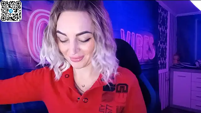 Snapshot of Vellora_ chatting on 02-23-26, 06:16 Vellora online show from 02-23-26, 06:16