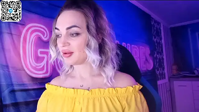 Snapshot of Vellora_ chatting on 02-26-26, 09:03 Vellora online show from 02-26-26, 09:03