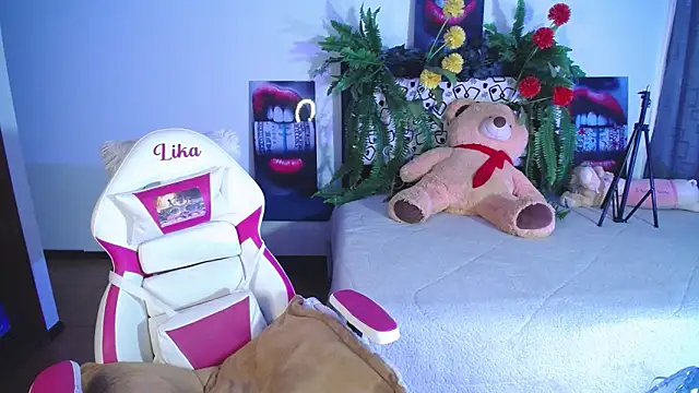 lika little0 online show from 03-09-26, 09:30