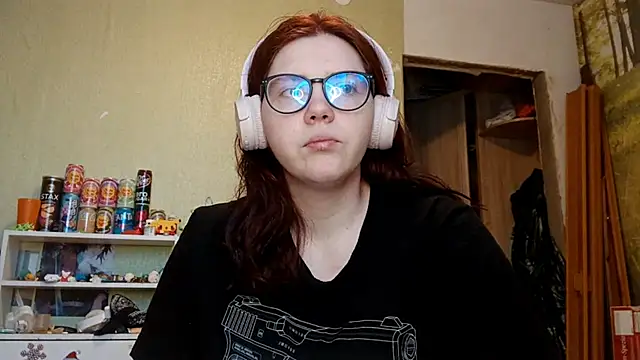 Snapshot of VannessaDillenbeck chatting on 02-03-26, 06:51 VannessaDillenbeck online show from 02-03-26, 06:51