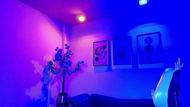 Snapshot of Maddie_T18 chatting on 03-09-26, 01:15 Maddie T18 online show from 03-09-26, 01:15