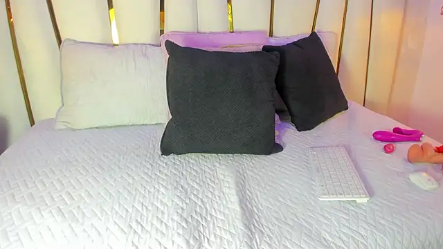 SofiaGlow  online show from 02-27-26, 03:17