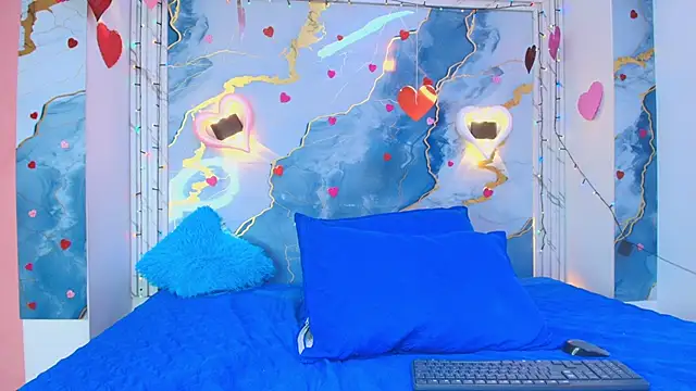 Snapshot of crystal_love08 chatting on 02-27-26, 07:25 crystal love08 online show from 02-27-26, 07:25