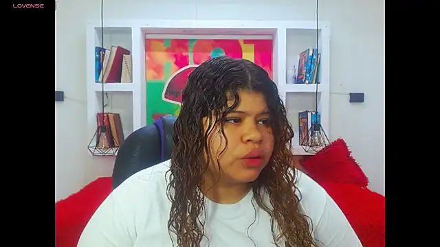 Snapshot of Cloe_r chatting on 02-07-26, 08:01 Cloe r online show from 02-07-26, 08:01