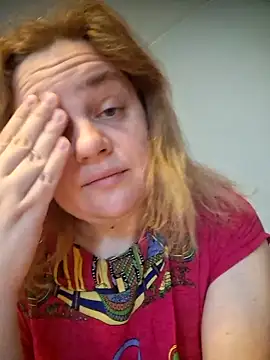 Snapshot of VitniKis chatting on 02-11-26, 07:35 VitniKis online show from 02-11-26, 07:35