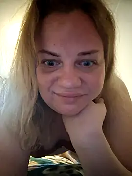 Snapshot of VitniKis chatting on 02-23-26, 06:55 VitniKis online show from 02-23-26, 06:55